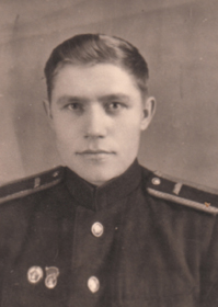 Леонов Игнатий Лукич