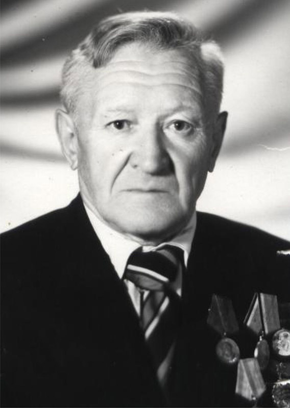 Попов Михаил Васильевич