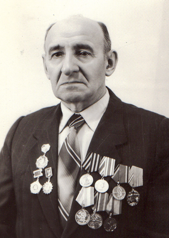 Менч Николай Николаевич